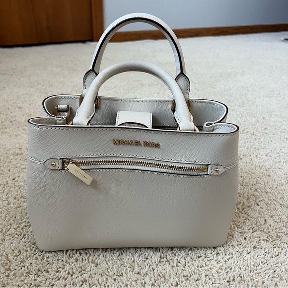 Michael Kors Handbags - Michael Kors Purse